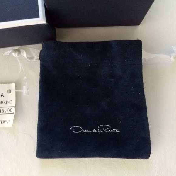 NEW - Oscar de la Renta Women's Classic Short Tassel C Earrings - Picture 4 of 8